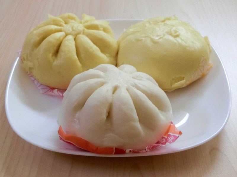 後で購入したローソン中華まん3品