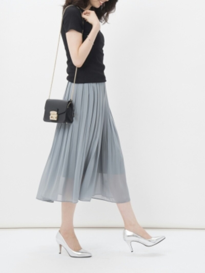 UNIQLO, ユニクロ,春物,トレンド,ハイウエストシフォンプリーツスカート,きれいめ,スカート,プリーツ,プリーツスカート,シフォン,透け感,着こなし