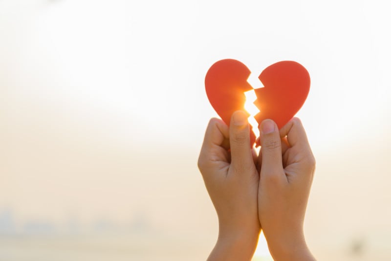 他に好きな人ができてしまった彼女も、別れ際はつらいもの