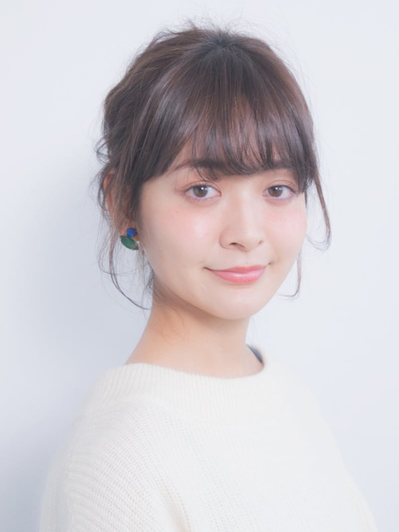 小顔に見せる低めのおだんごの作り方