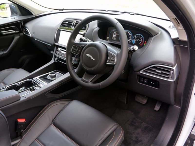 ジャガーFペース