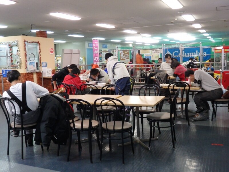 入口ホール横の休憩場