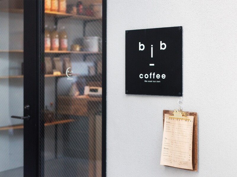 店名のbibは「be in bloom」（花咲いて）の略