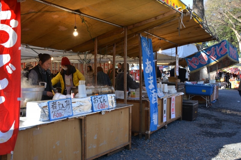 メニューも豊富な飲食屋台