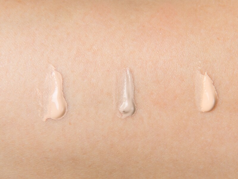 自分の肌と合う色味をチェック！