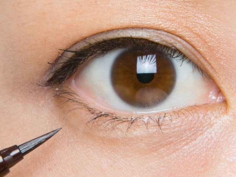 優しいブラウンと強いブラックのミックス