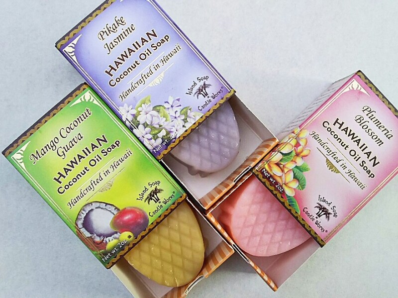 キレイな箱に入ったココナッツオイルソープ。ABCストアでも入手できる