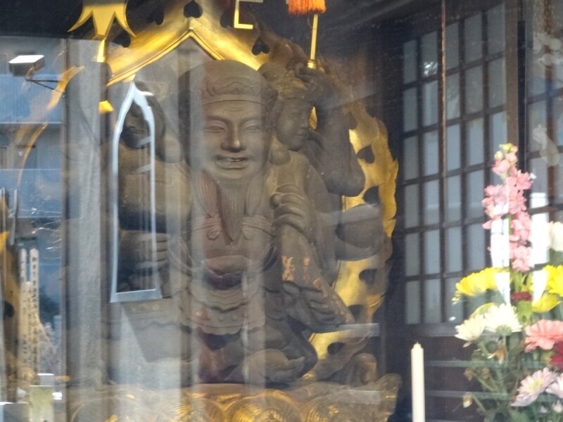 三面大黒天が祀られている