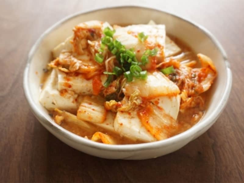 サバ水煮缶汁で豆腐のキムチ煮