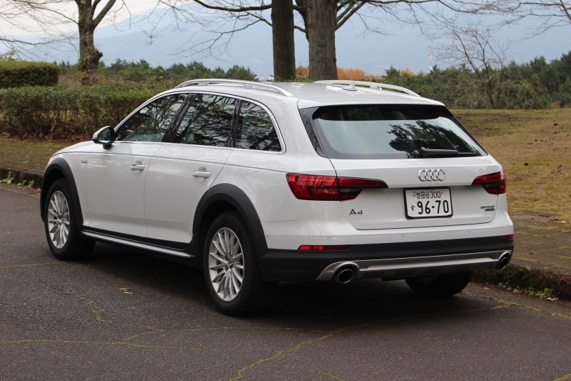 アウディA4オールロードクワトロ