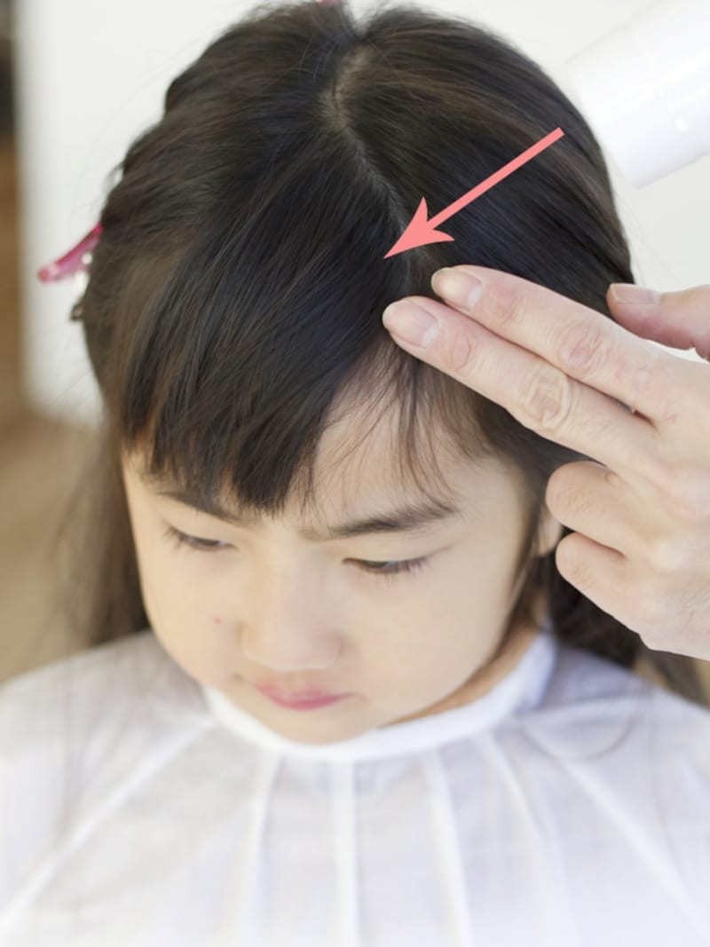 前髪を逆方向からもブロー