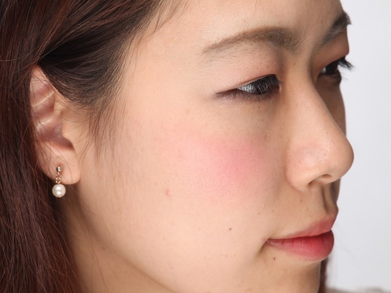 横から見ても自然な入り方