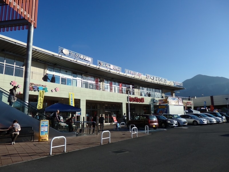 国道140号線沿いのウニクス秩父