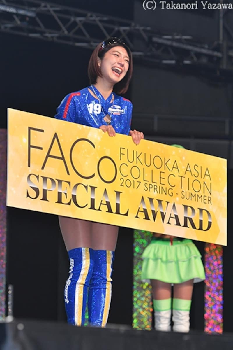 福岡アジアコレクション賞を獲得した藤木由貴さん