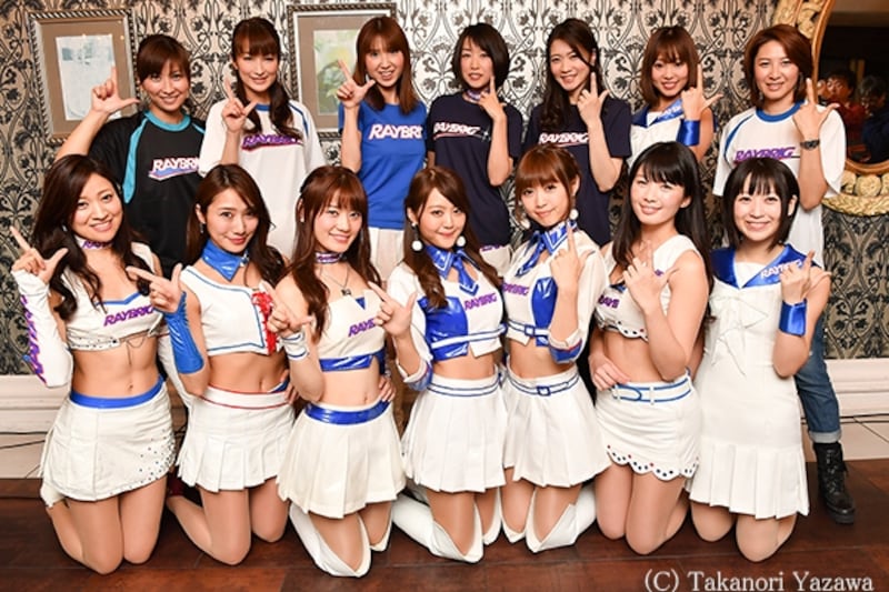 感謝祭に歴代レースクイーン大集合！