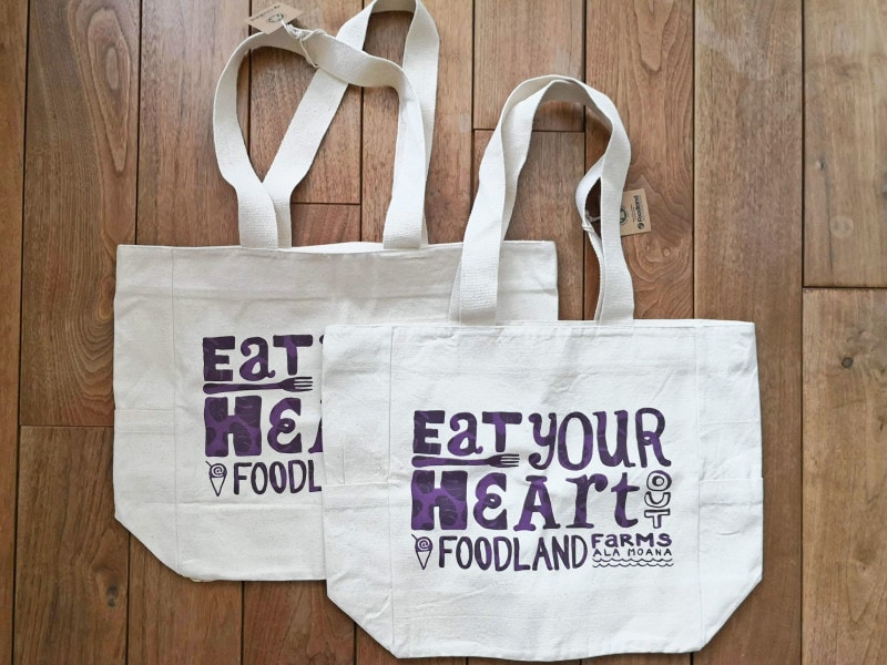 アラモアナセンター店限定のトートバッグ（10.99ドル）