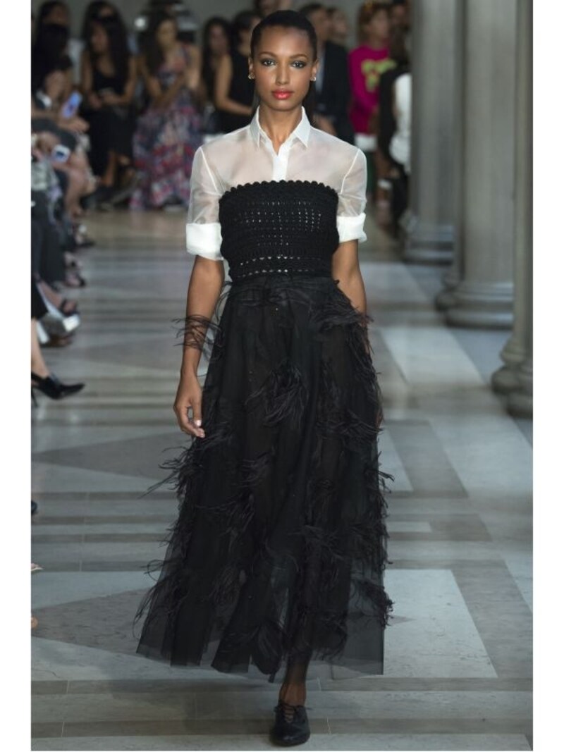 CAROLINA HERRERA 2017年春夏NYコレクション