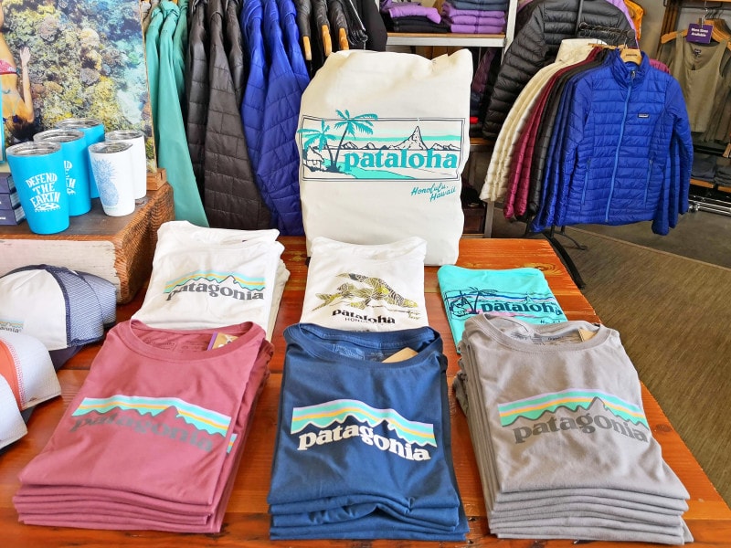 パタロハのトートバッグ（中央奥）