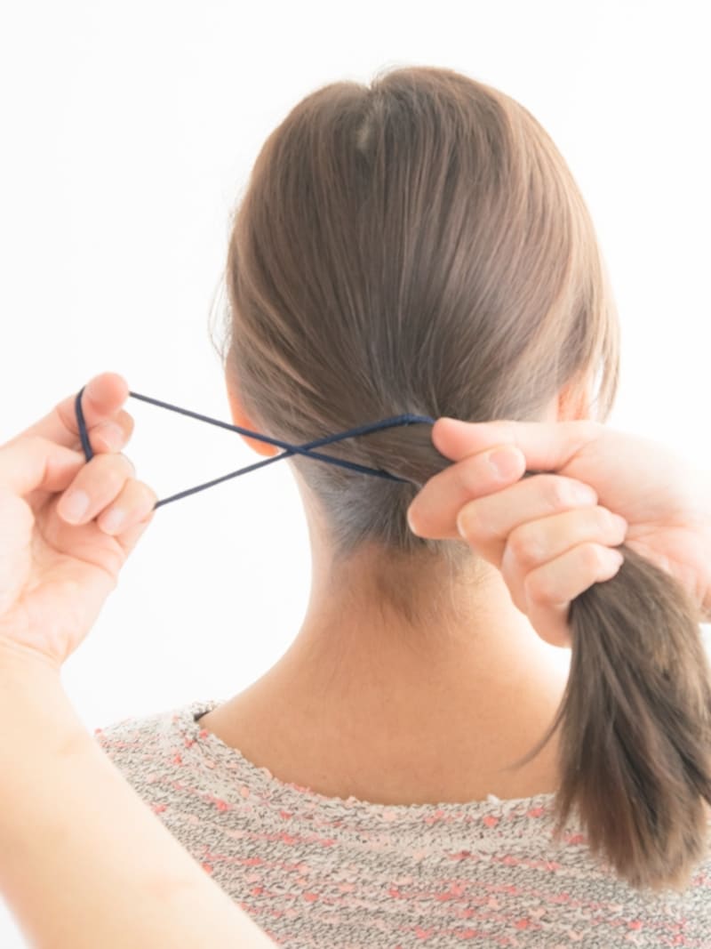 ゴムをクロスする