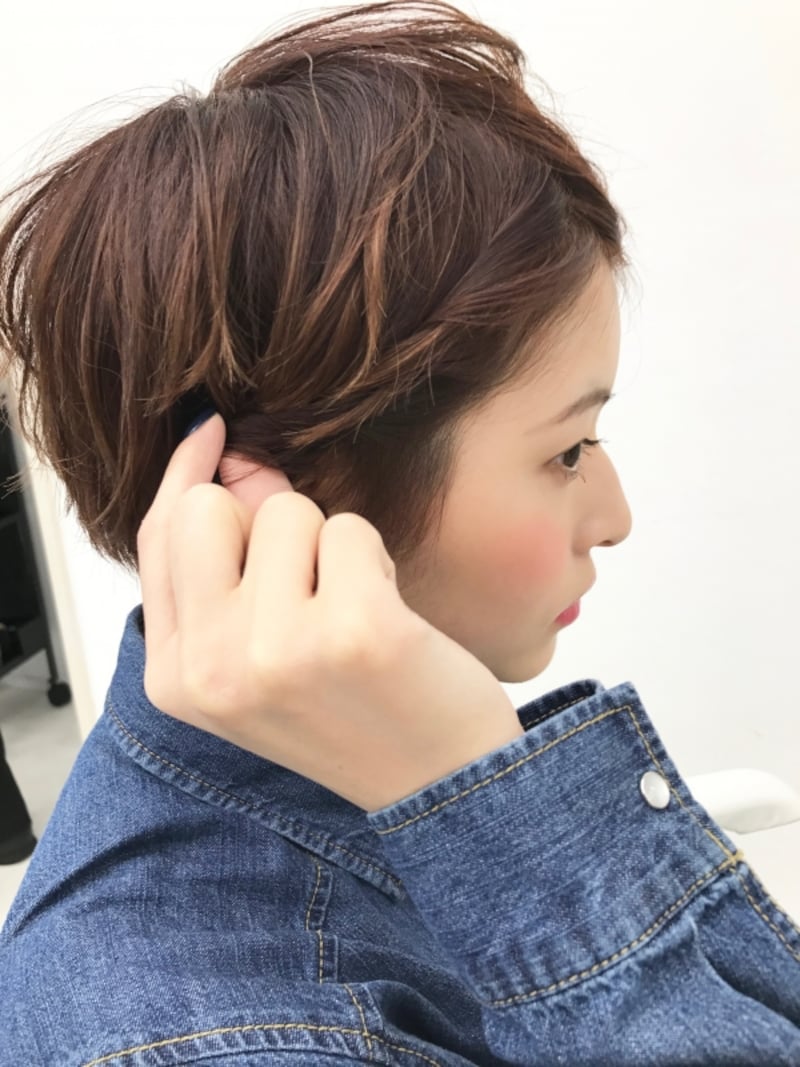 逆サイドも同様にねじりピンで固定