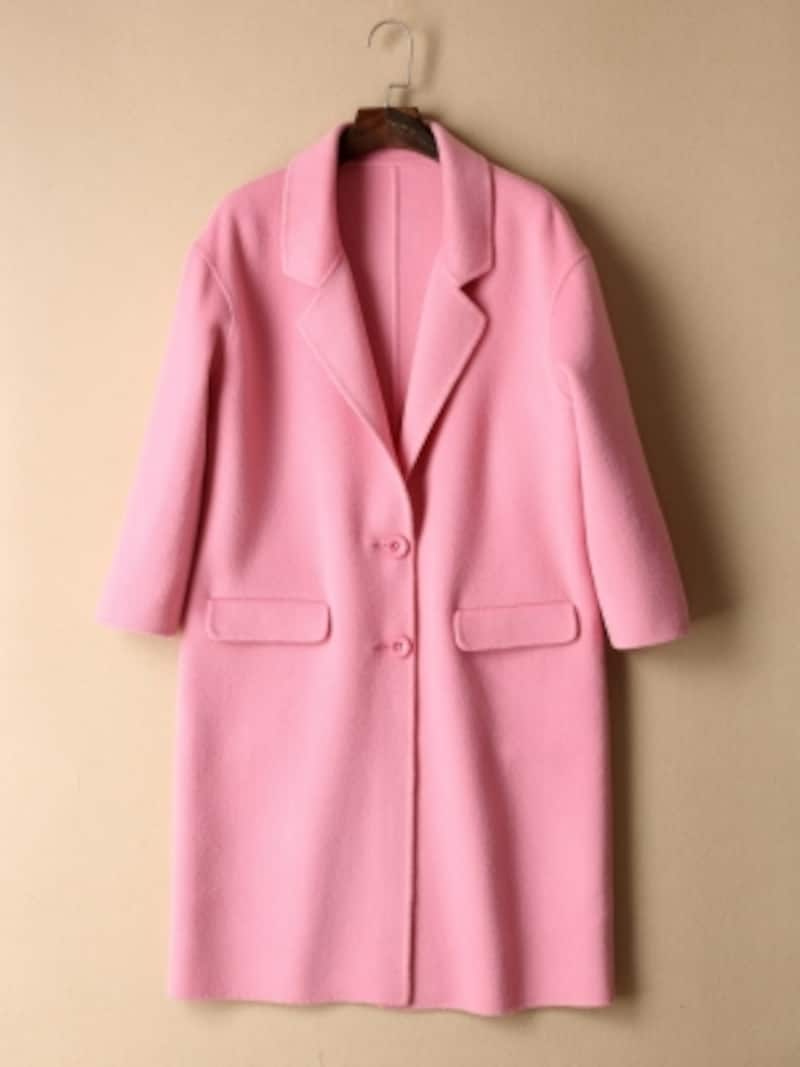 形を整えてハンガーにかけ、ホコリを払えば完璧