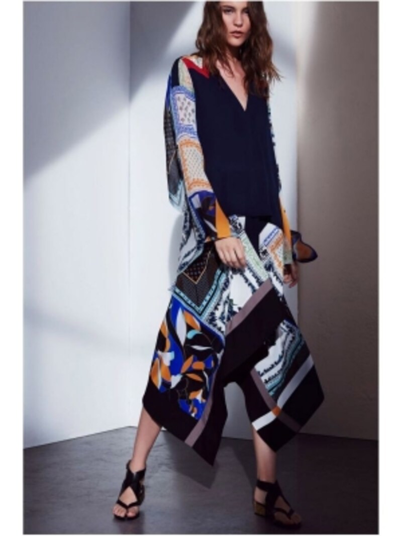 大胆な アシンメトリー が着こなしの新切り札に 全文 レディースファッション All About