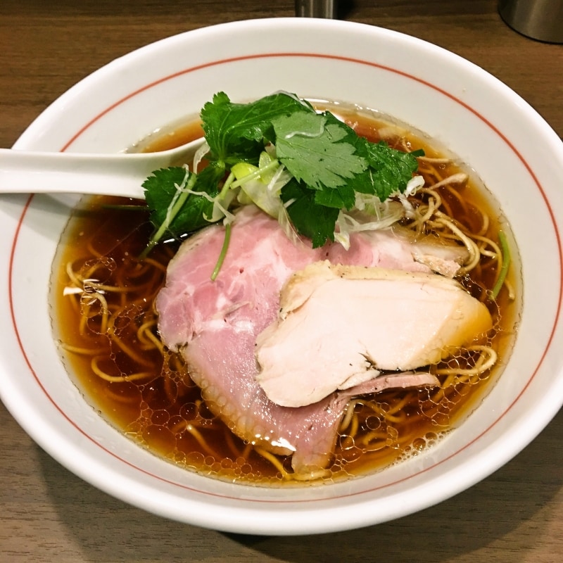 八咫烏 ラーメン黒(醤油味)