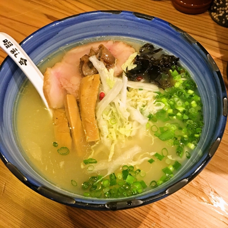 啜乱会 らーめん塩 碧(あおい)