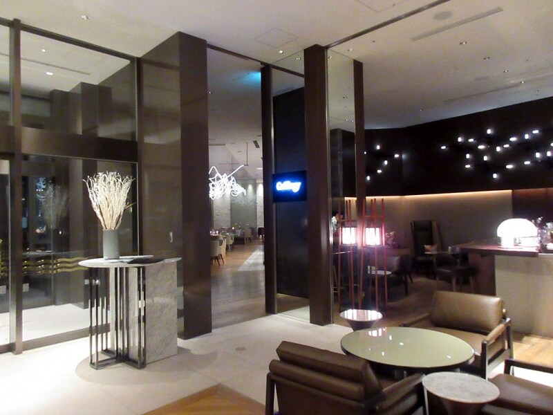 グリロジー バー＆グリル（Grillogy Bar & Grill）