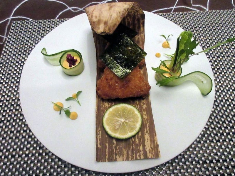 ”おにぎり” クラブケーキ