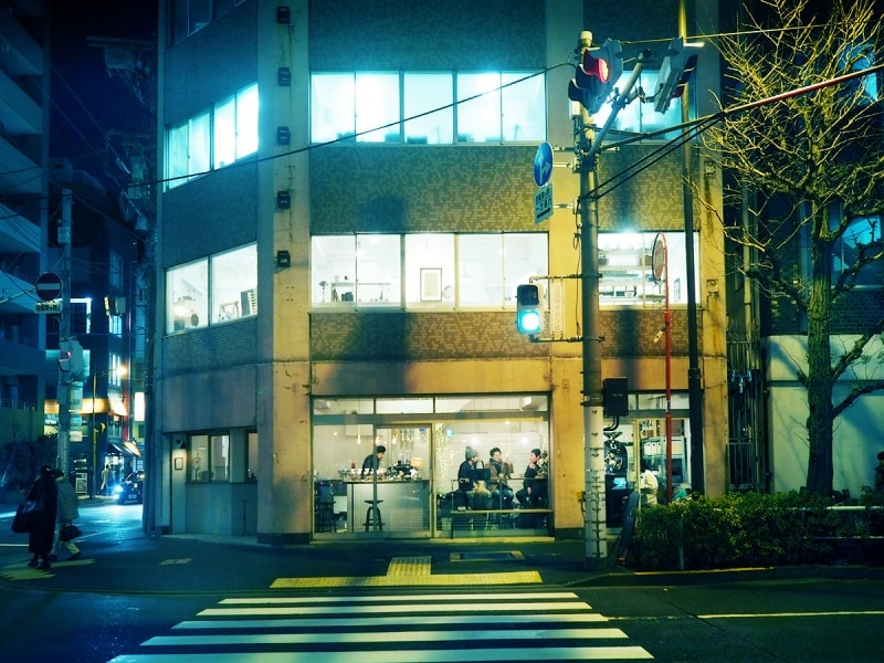 時を経たビルをリノベーションして誕生