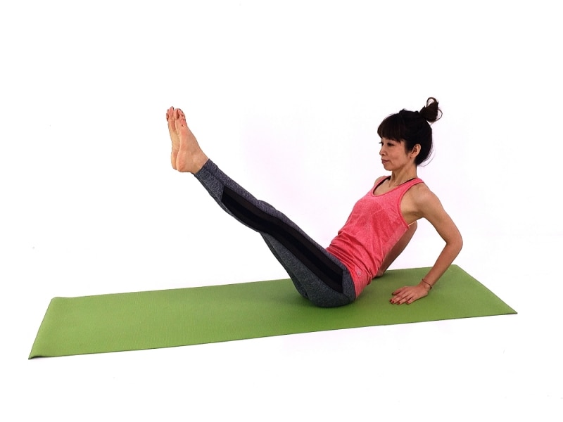 フラットアブス3undefined両脚をまっすぐ伸ばす