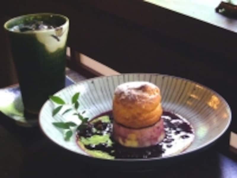 ばおばぶケーキとアイスカフェオレをセットで