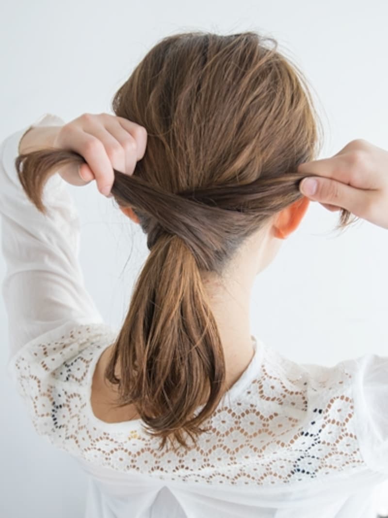 毛束を下から上に持ってくる