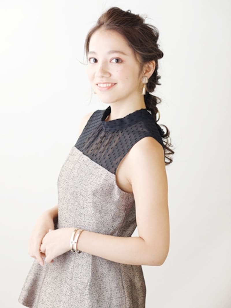 シックなドレスで大人っぽく