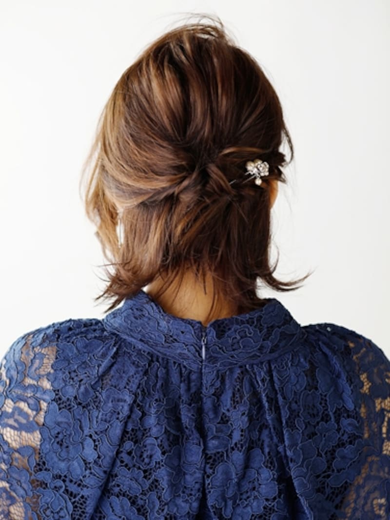 色っぽい!ショートカットの結婚式ヘアアレンジ