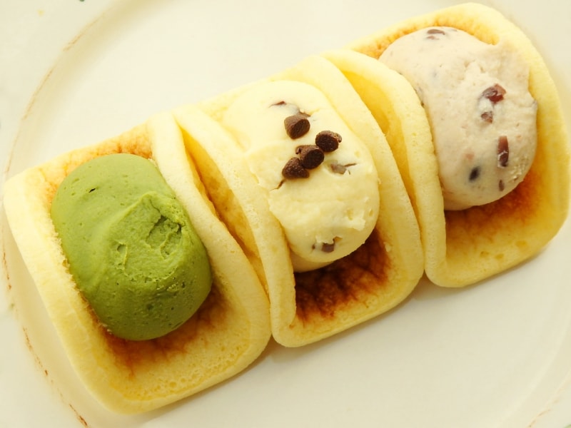 抹茶入り・マーブルフレッシュ・あずき入りのワッフル