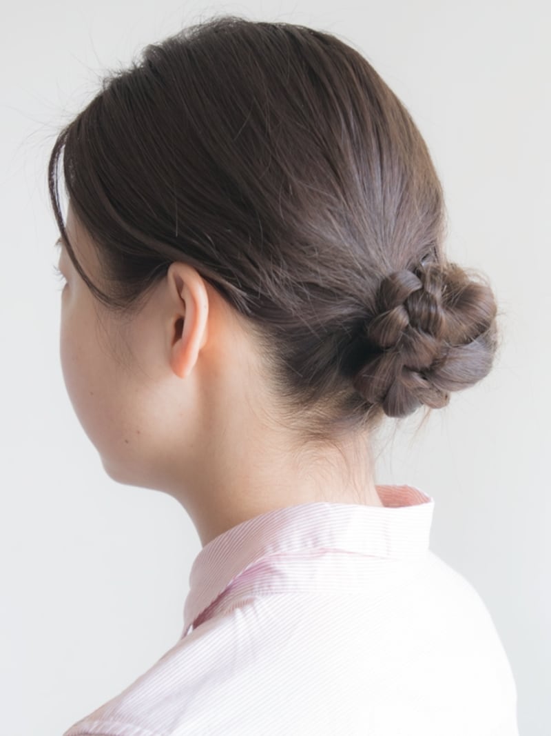 巻かずにできる簡単三つ編みシニヨンヘア