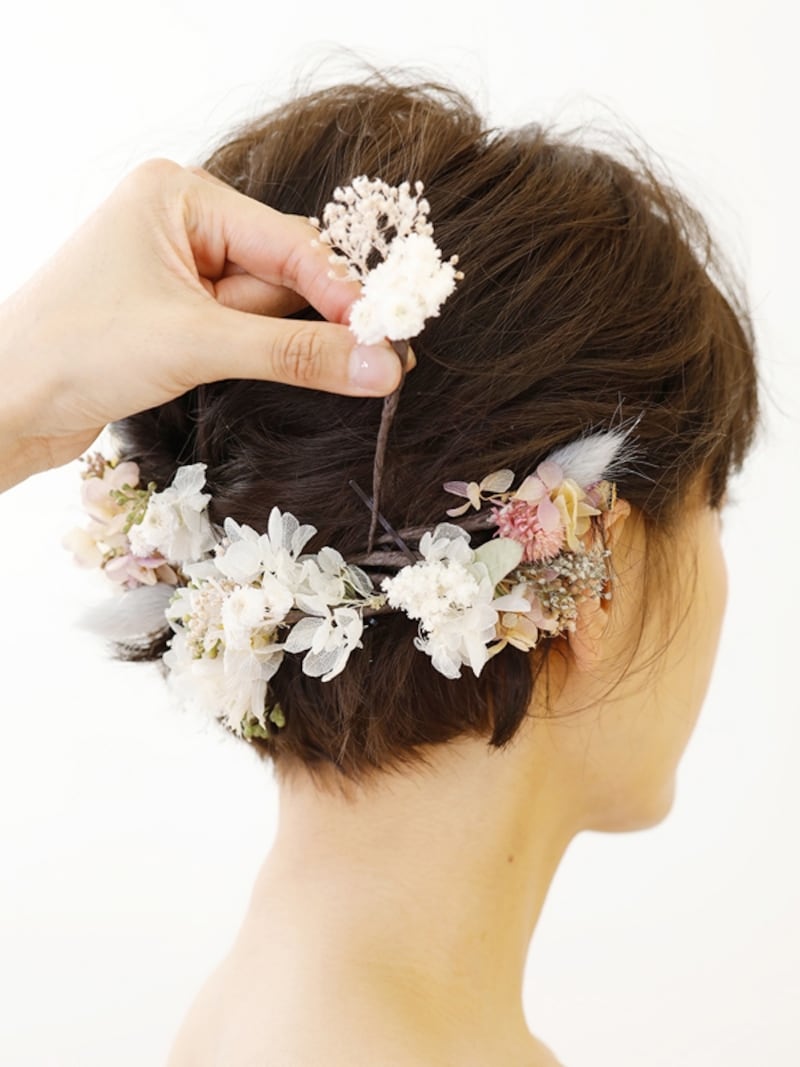 外れないようにピンを刺す