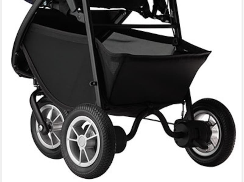 座面下のバスケットは、なんと容量30L