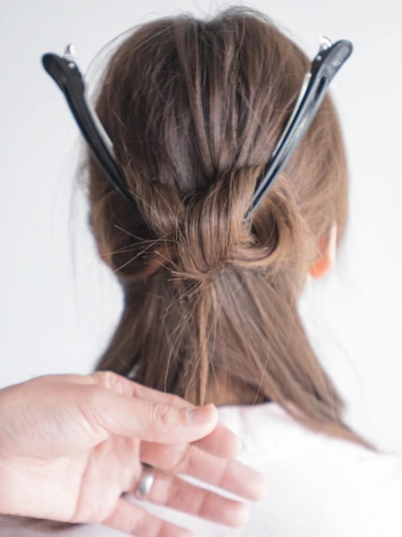 たるみをとってリボンの形に