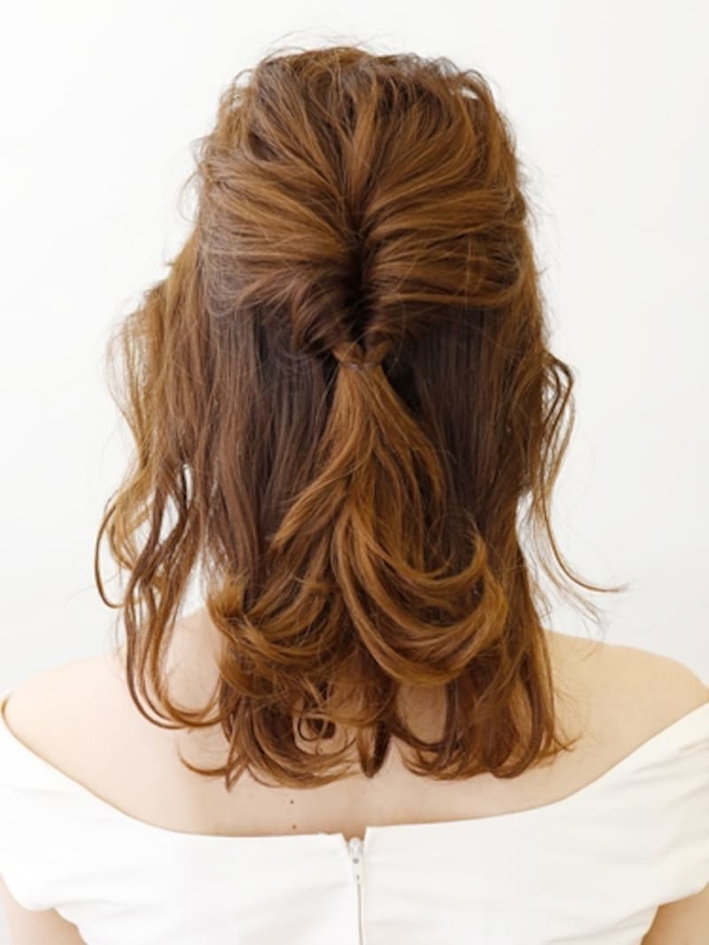 耳上ラインの髪を取ってくるりんぱ