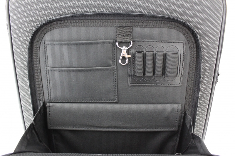 前面のポケット