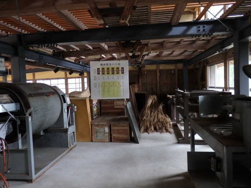 「クロスケの家」の茶工場