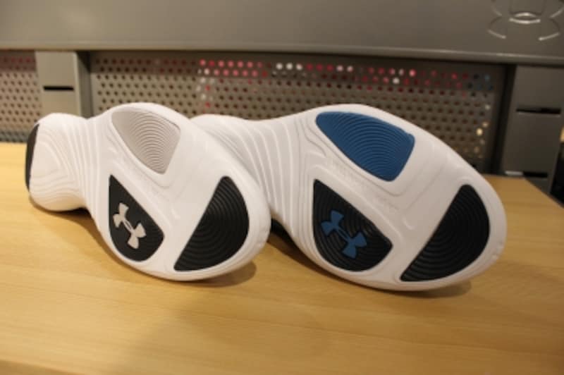 アンダーアーマー