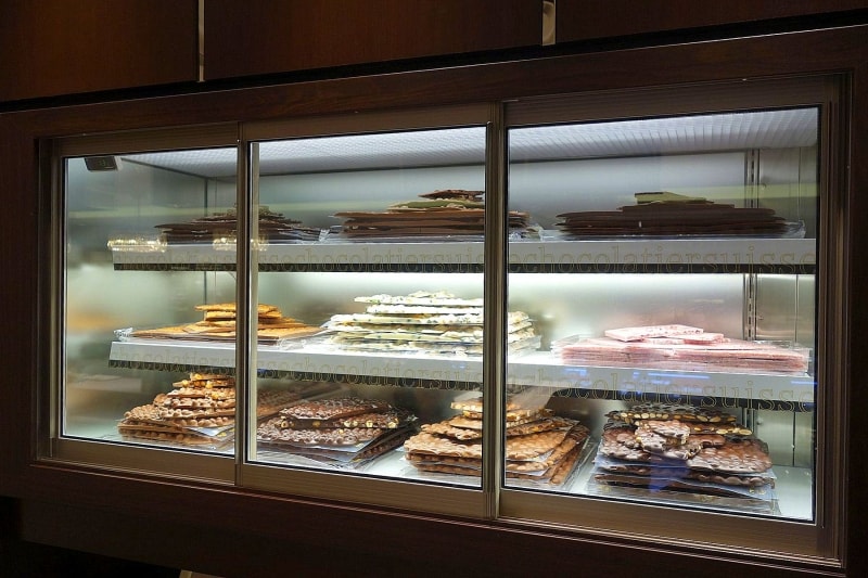 店内奥のケース