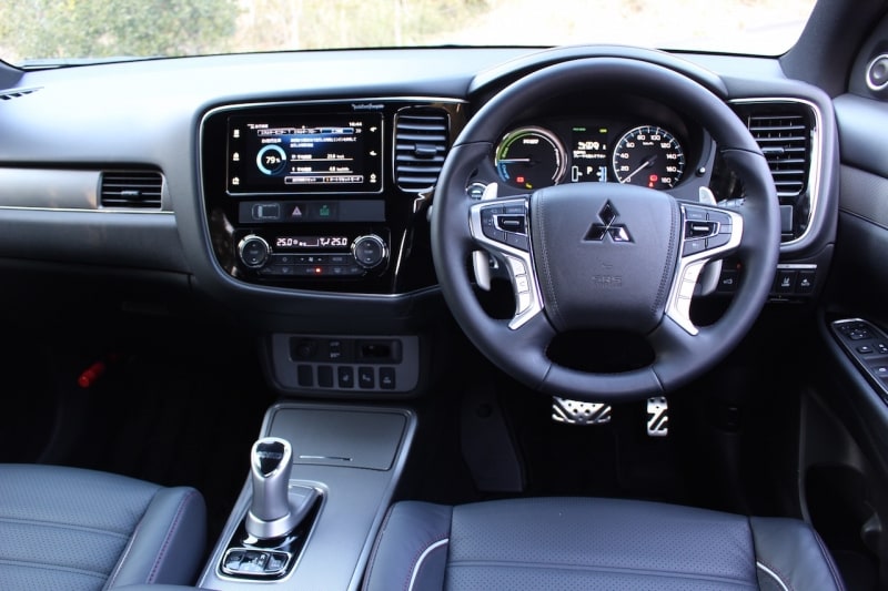 三菱アウトランダーPHEV