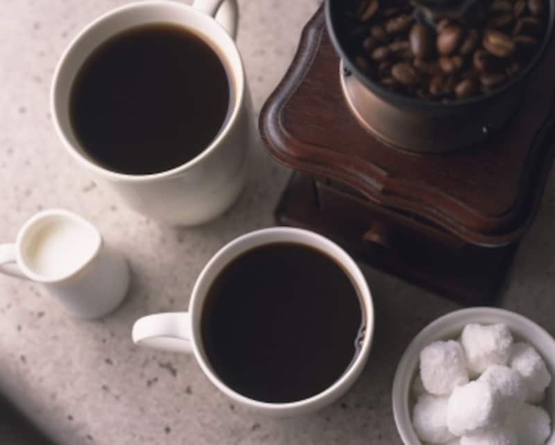 コーヒーと砂糖、ミルク