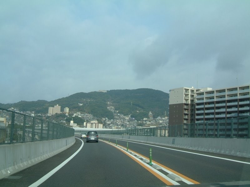 佐世保市内から見た弓張岳