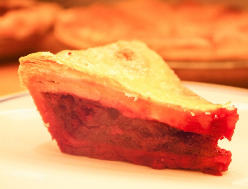 Mom’s “Cherry” Double Crust(マムズ ”チェリー” クラスト) Whole 3,200円/Slice 400円 (税抜)